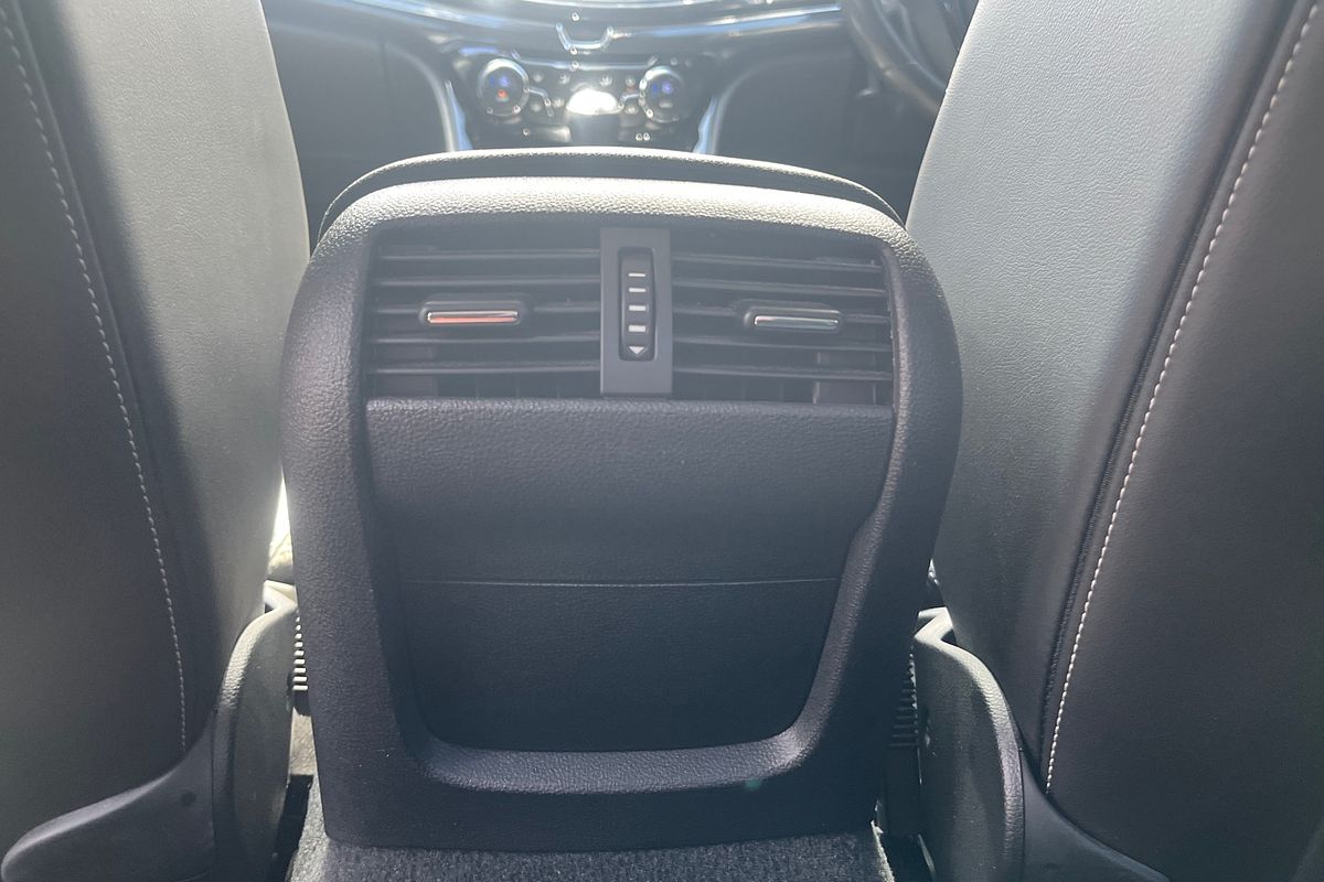 2013 Holden Commodore SV6 VF