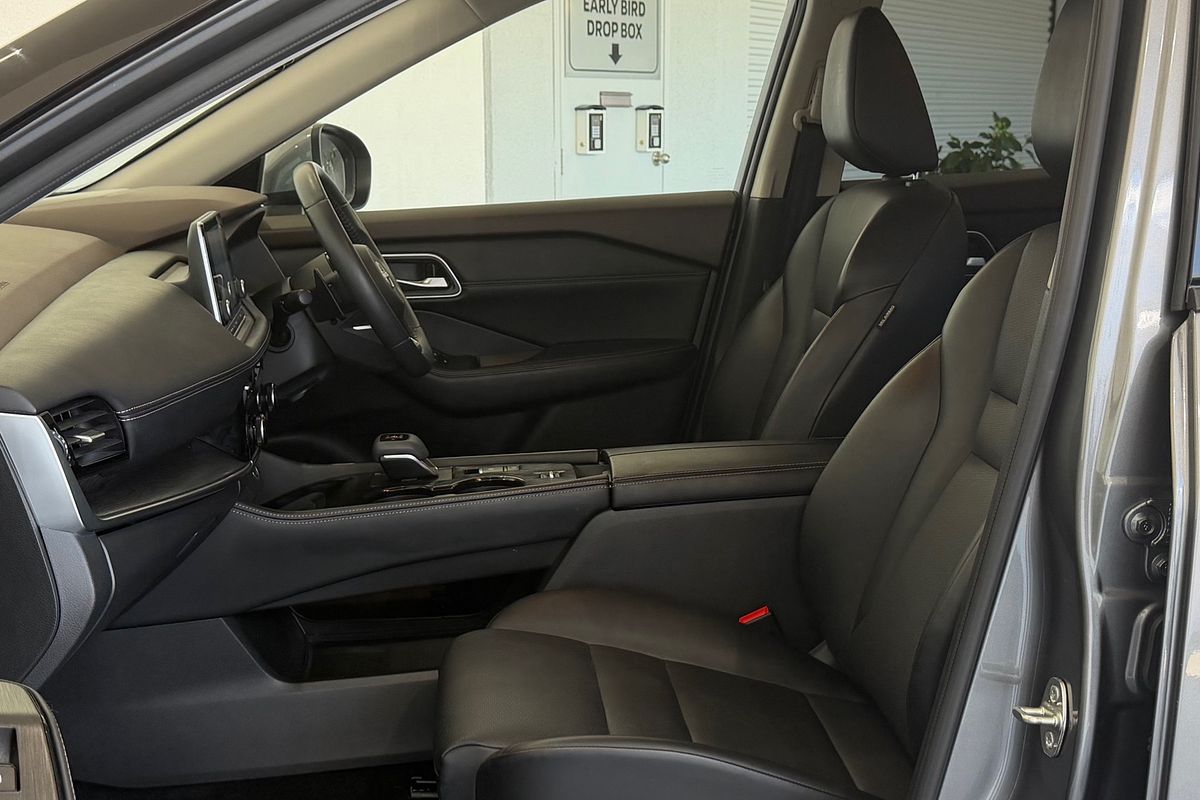 2023 Nissan X-TRAIL ST-L T33