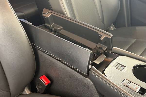 2023 Nissan X-TRAIL ST-L T33