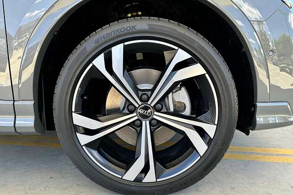 2025 Audi Q3 40 TFSI S line F3