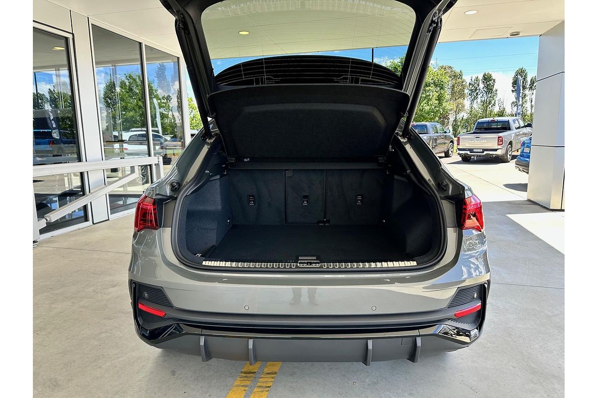 2025 Audi Q3 40 TFSI S line F3