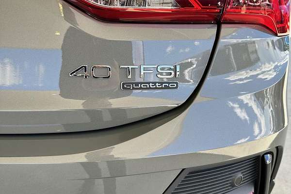 2025 Audi Q3 40 TFSI S line F3