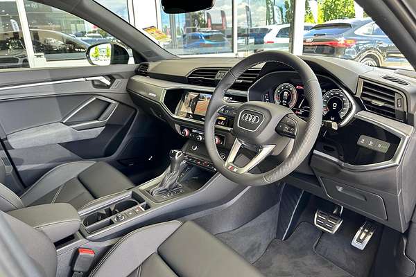 2025 Audi Q3 40 TFSI S line F3
