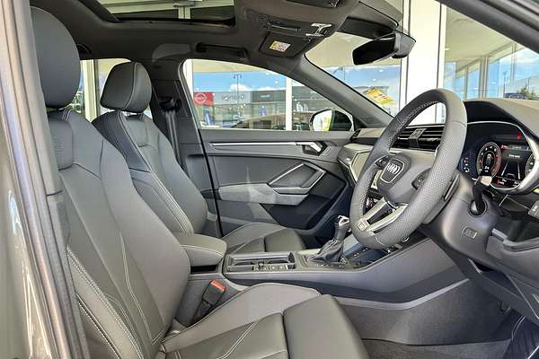 2025 Audi Q3 40 TFSI S line F3