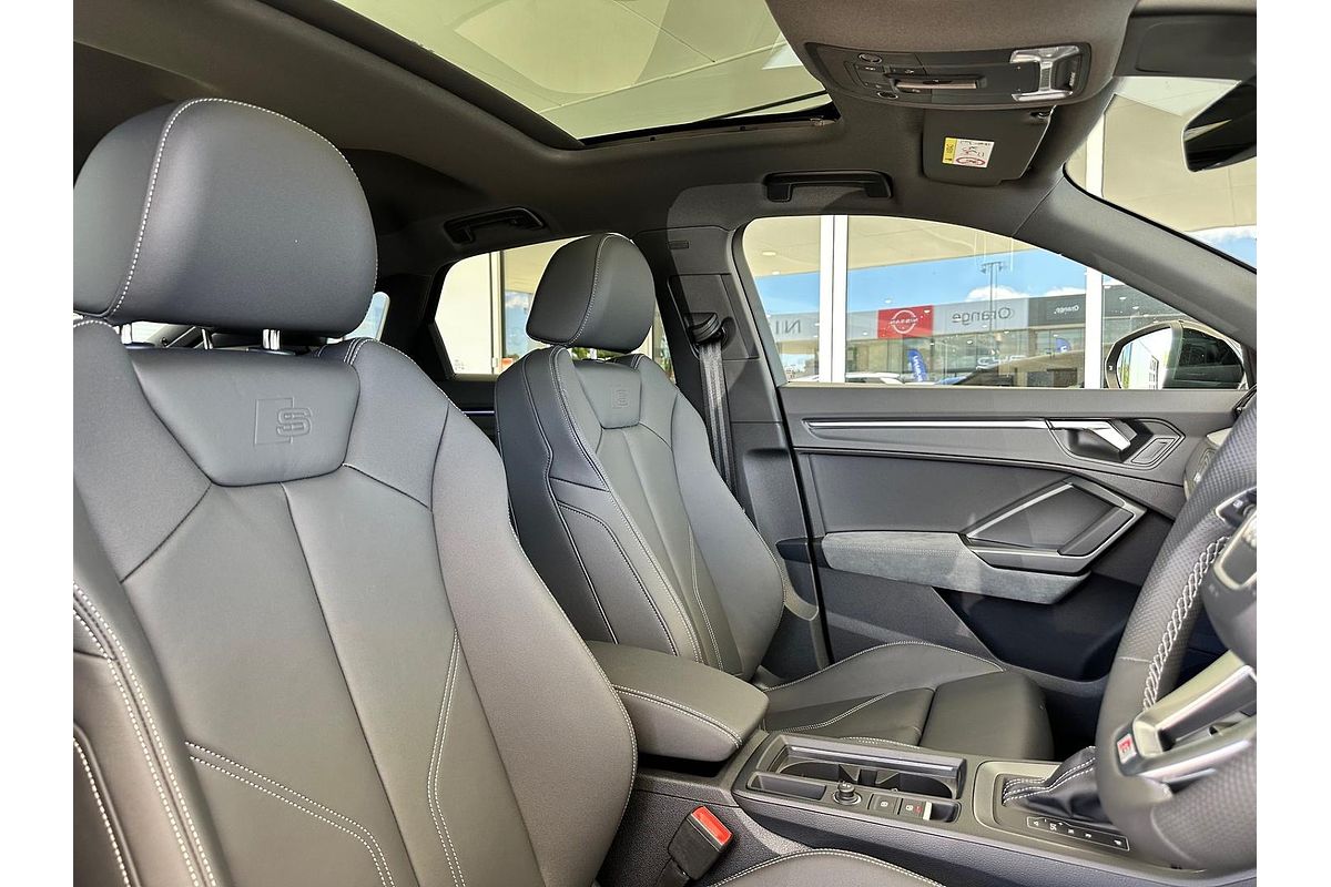 2025 Audi Q3 40 TFSI S line F3