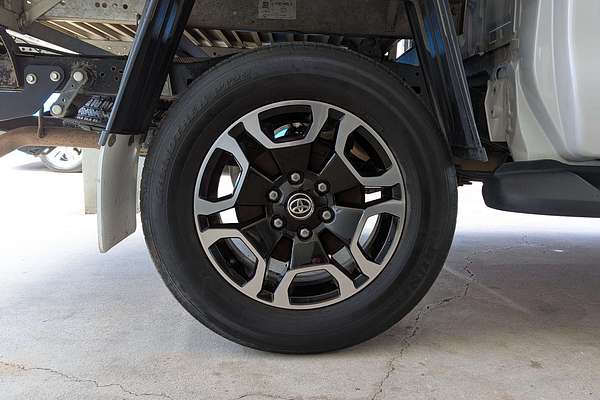 2022 Toyota Hilux SR5 GUN126R 4X4