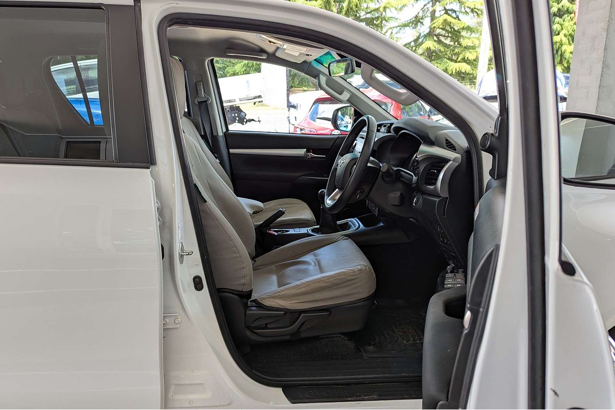 2022 Toyota Hilux SR5 GUN126R 4X4