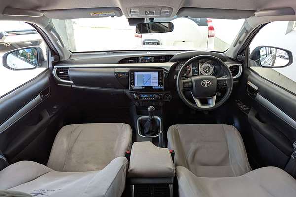 2022 Toyota Hilux SR5 GUN126R 4X4