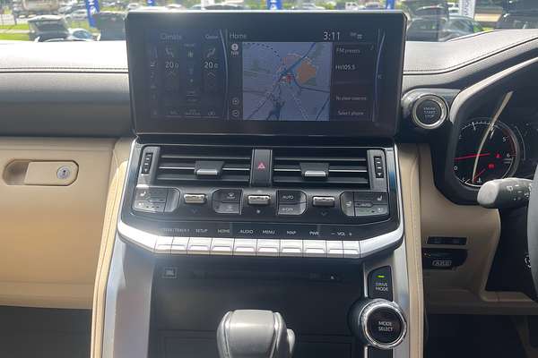 2024 Toyota Landcruiser Sahara FJA300R