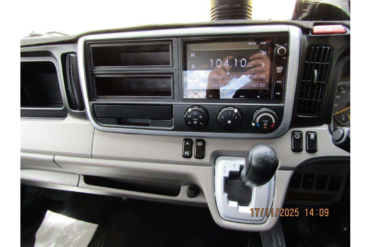 2022 Fuso Canter 413 4x2 SWB