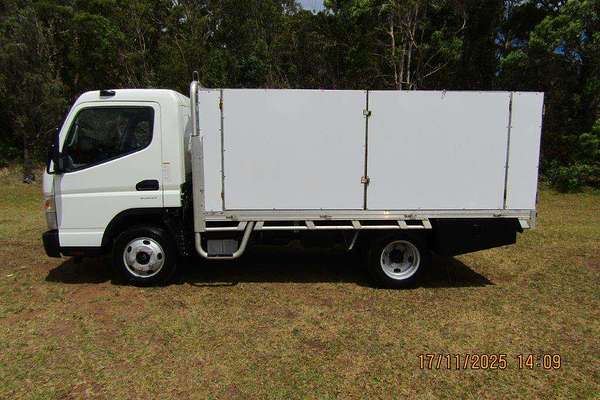 2022 Fuso Canter 413 4x2 SWB