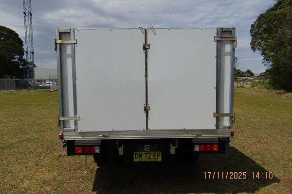 2022 Fuso Canter 413 4x2 SWB