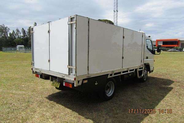2022 Fuso Canter 413 4x2 SWB