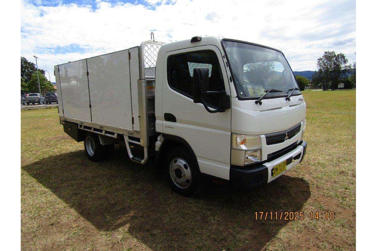 2022 Fuso Canter 413 4x2 SWB
