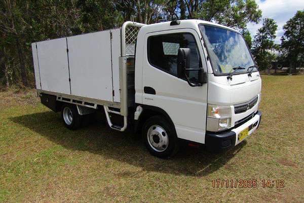 2022 Fuso Canter 413 4x2 SWB
