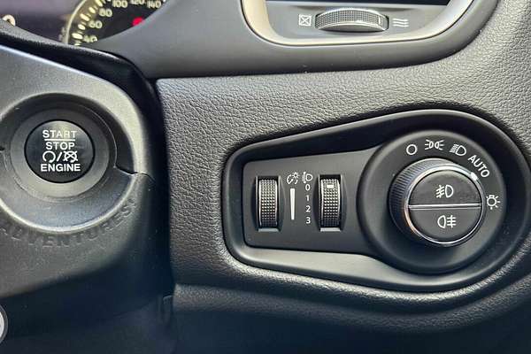 2017 Jeep Renegade Limited BU