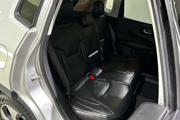 2017 Jeep Compass Limited M6