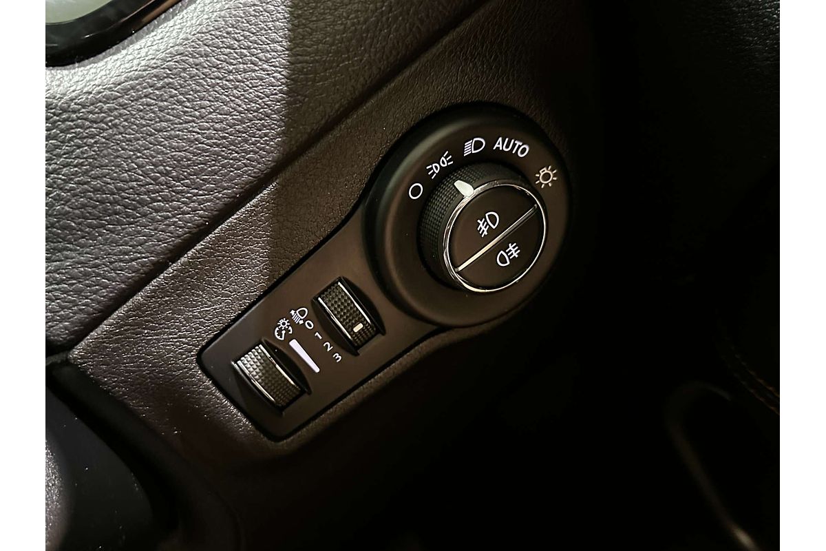 2017 Jeep Compass Limited M6