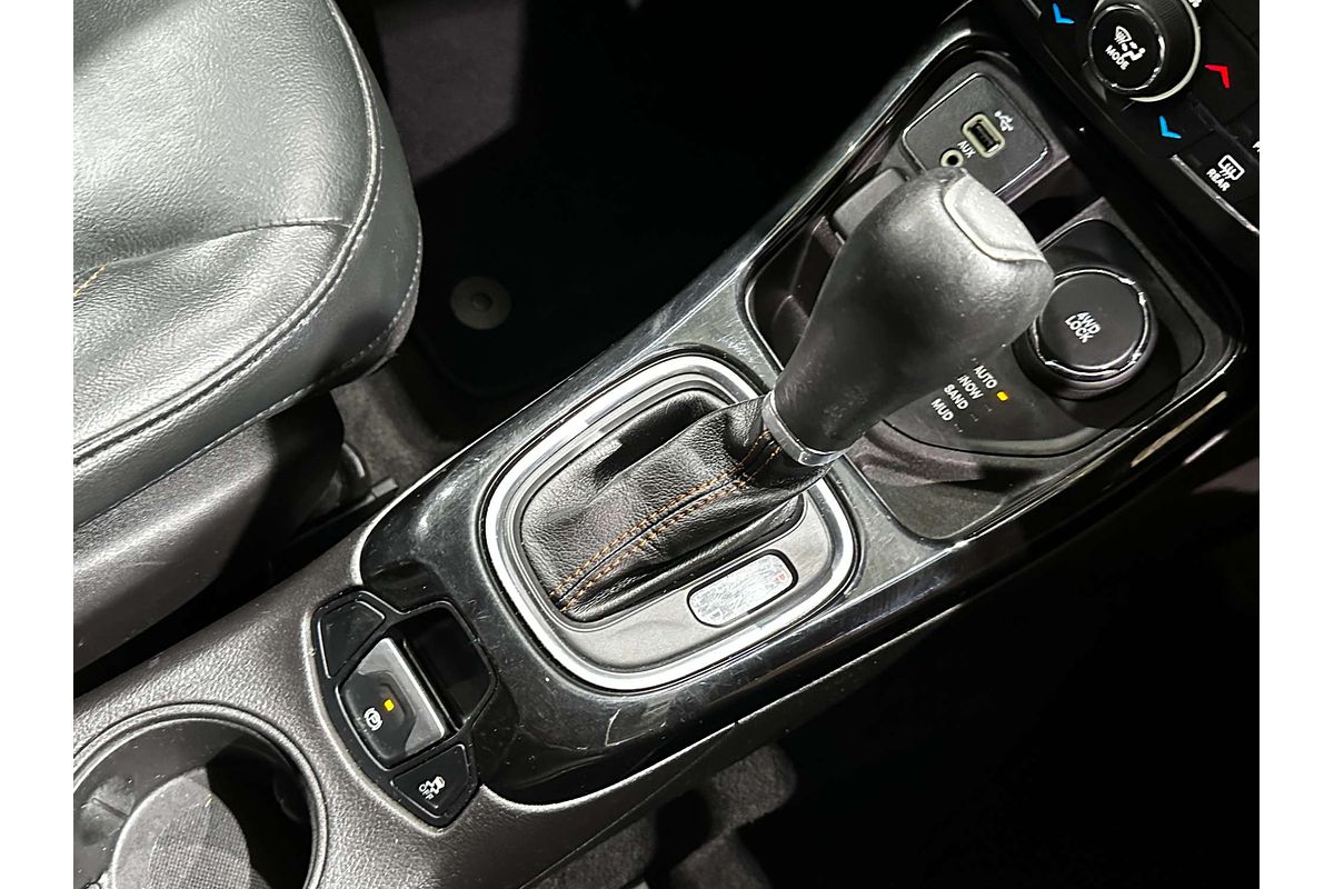 2017 Jeep Compass Limited M6