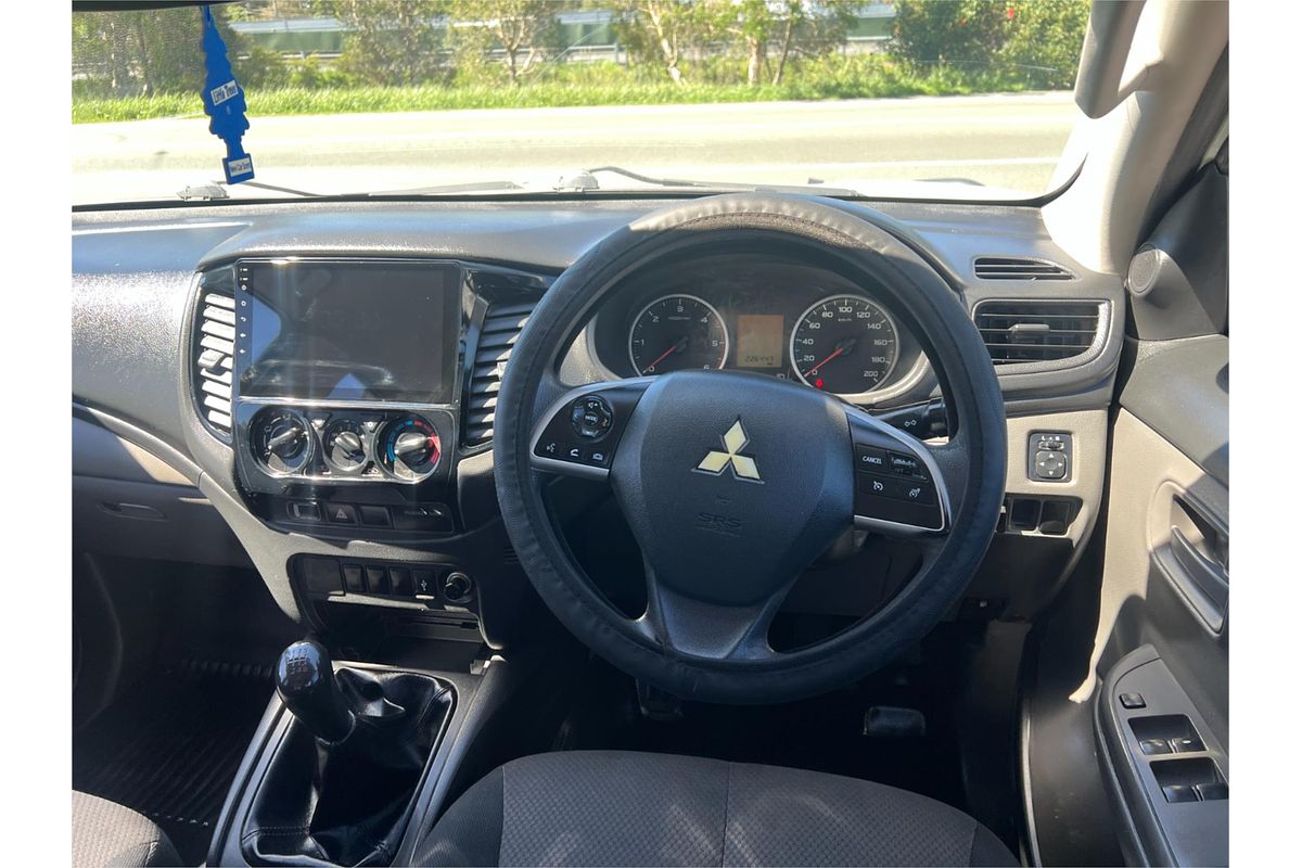 2016 Mitsubishi Triton GLX MQ 4X4