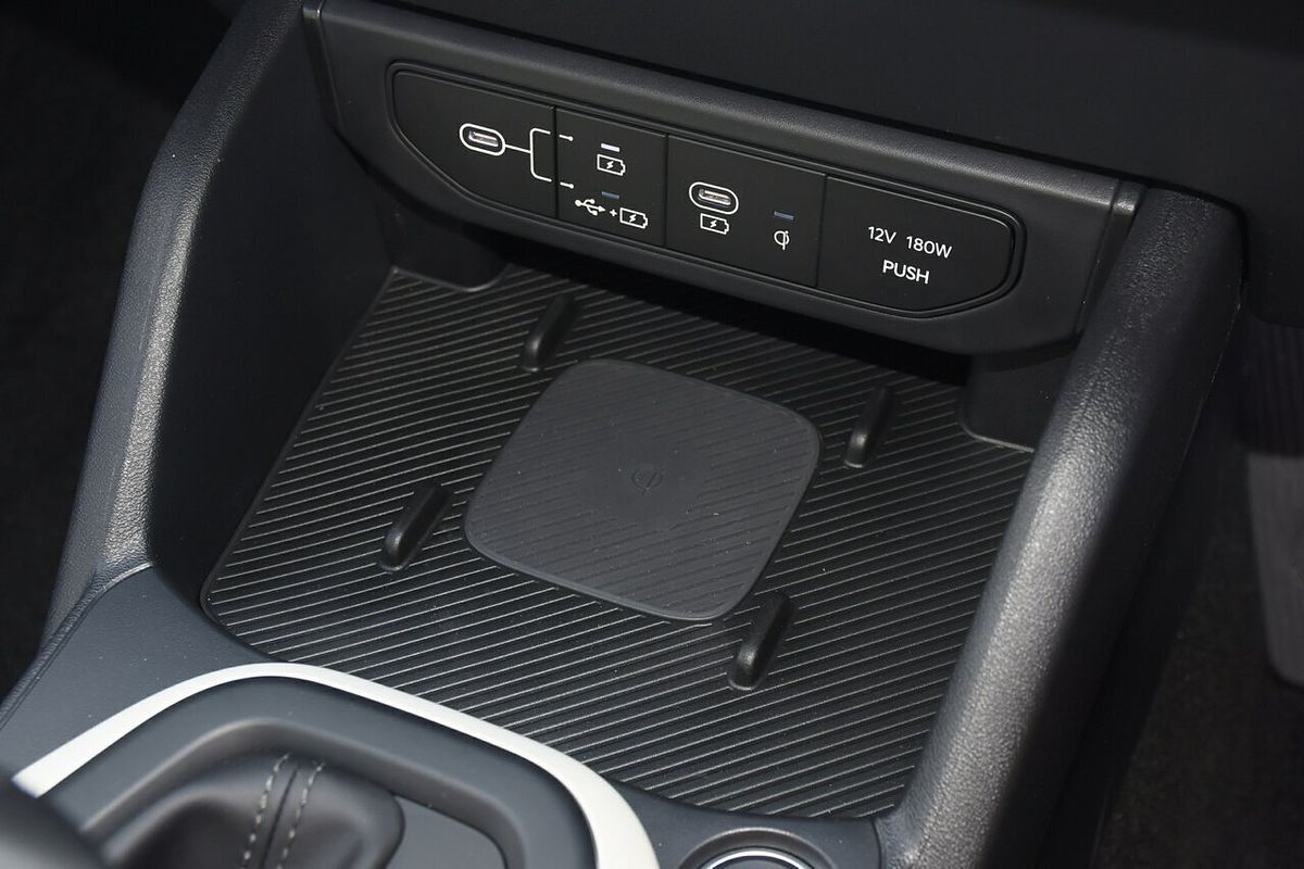 2025 Kia K4 GT-Line CL4m