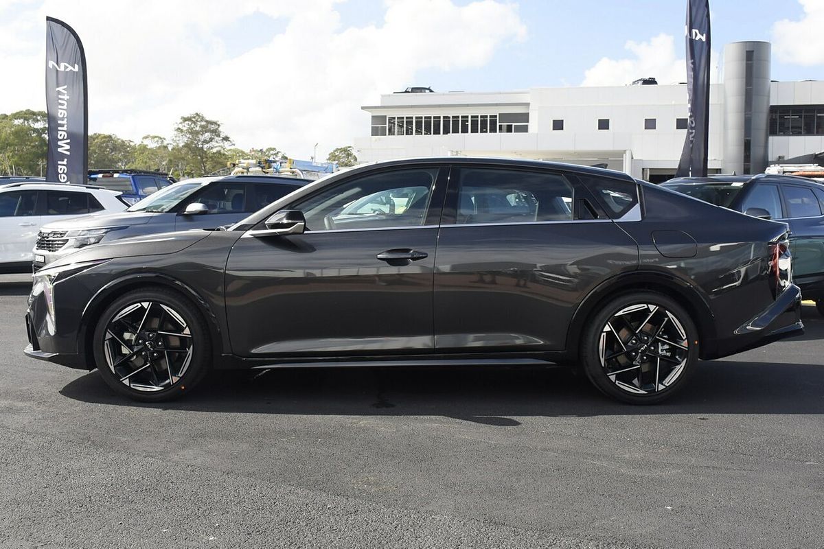 2025 Kia K4 GT-Line CL4m