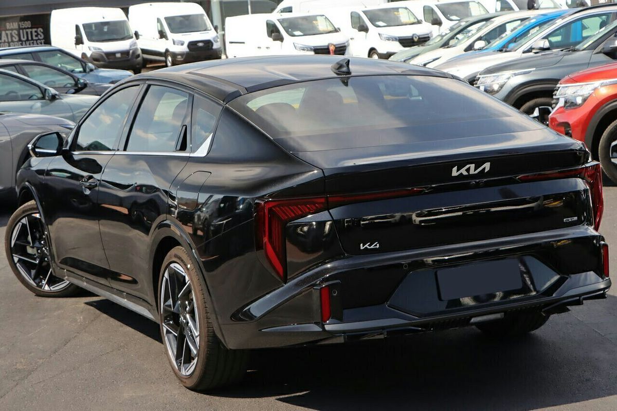 2025 Kia K4 GT-Line CL4m