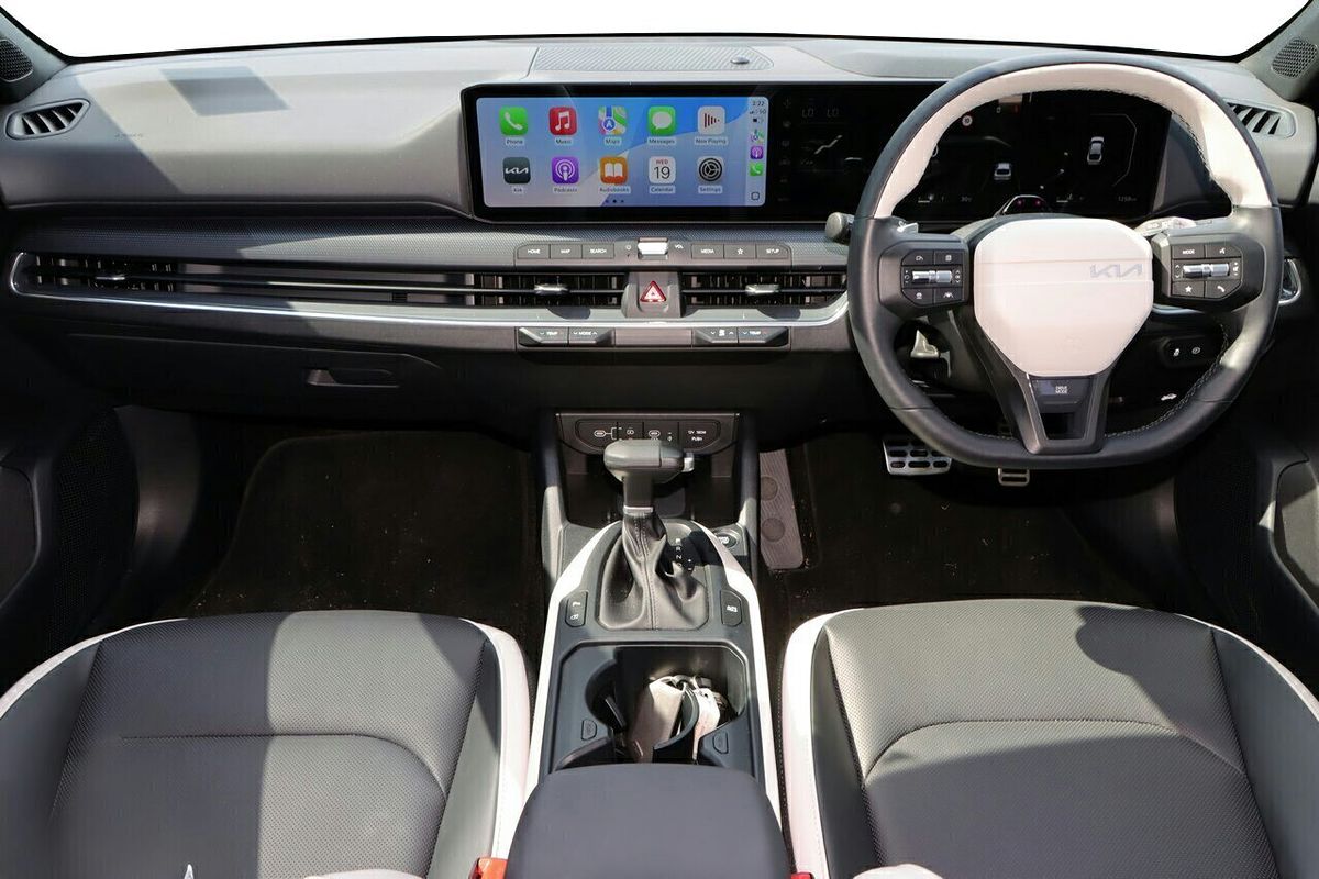 2025 Kia K4 GT-Line CL4m