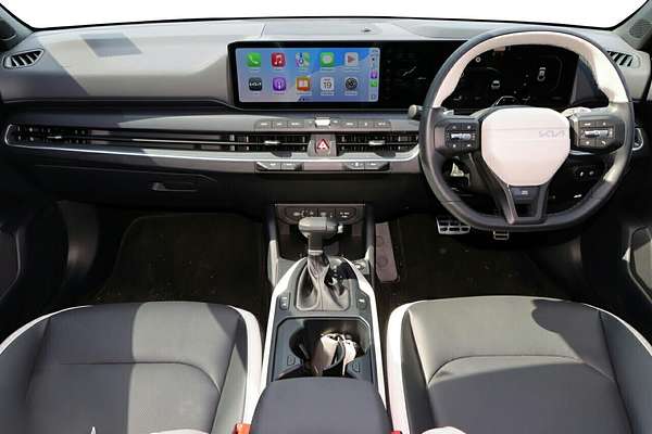 2025 Kia K4 GT-Line CL4m