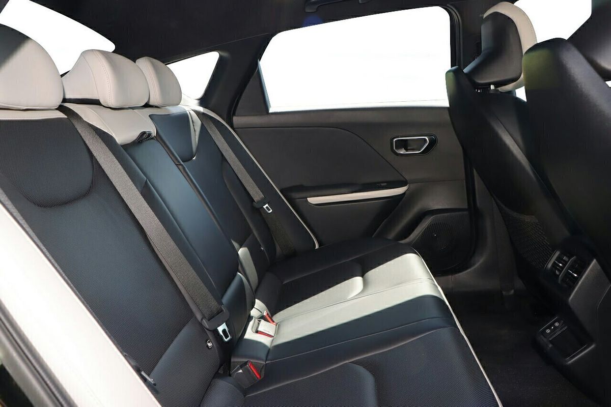 2025 Kia K4 GT-Line CL4m