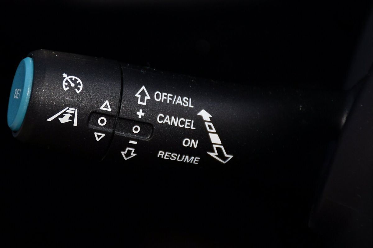 2024 MG HS Vibe SAS23