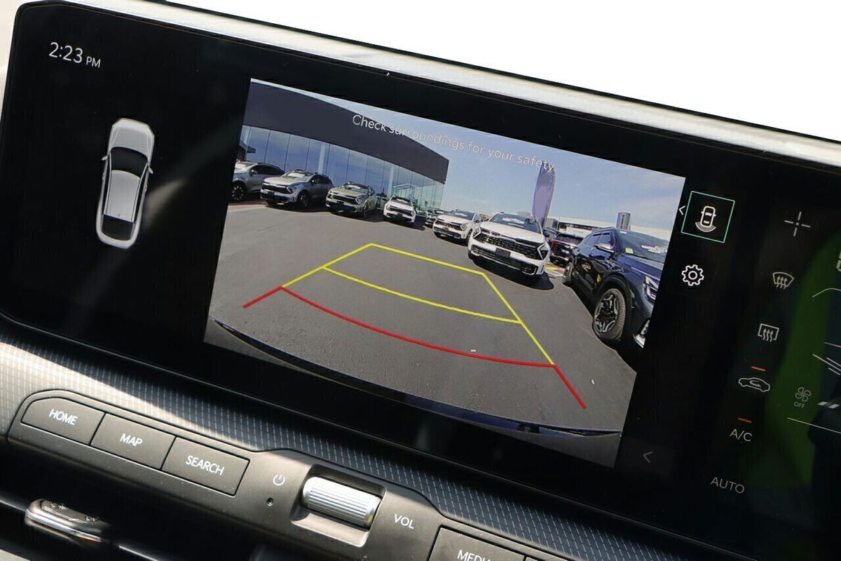 2025 Kia K4 GT-Line CL4m