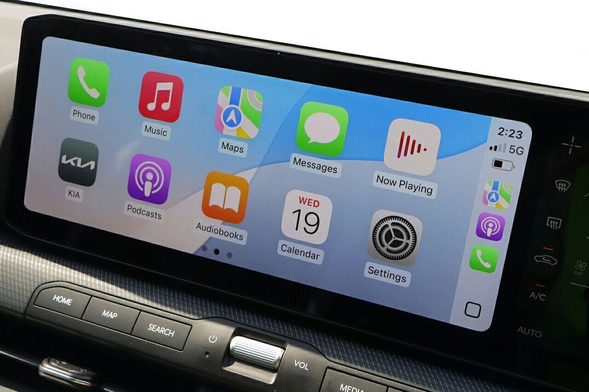 2025 Kia K4 GT-Line CL4m