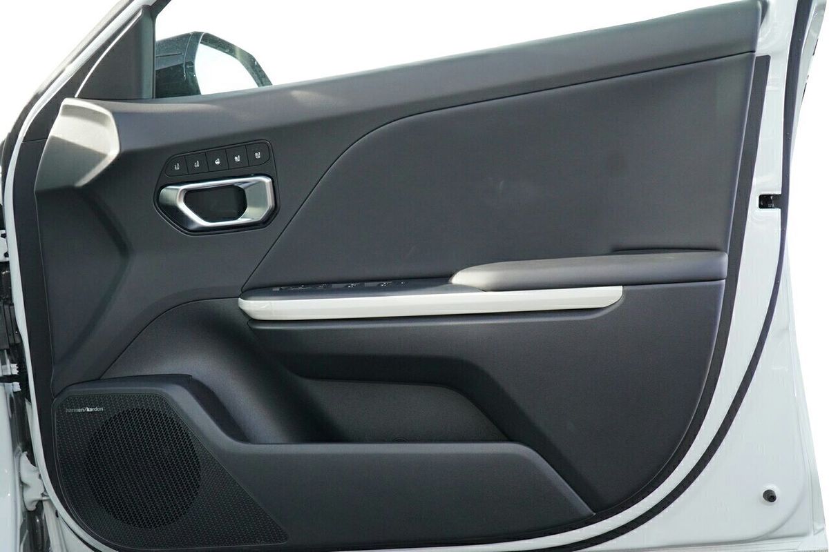 2025 Kia K4 GT-Line CL4m