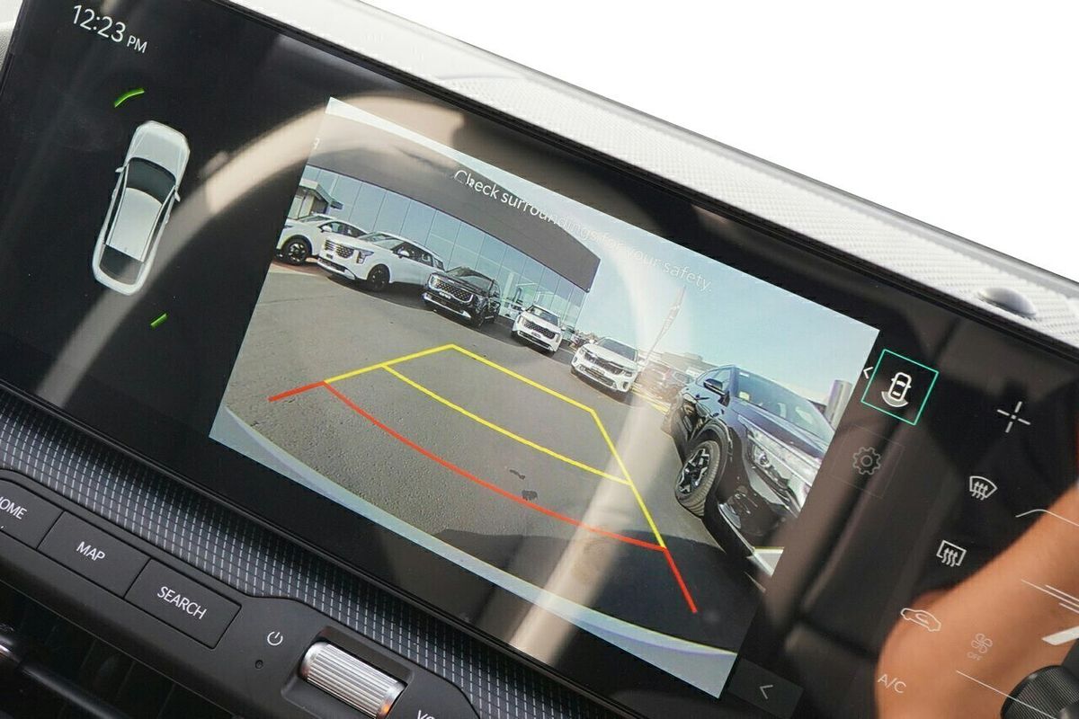 2025 Kia K4 GT-Line CL4m