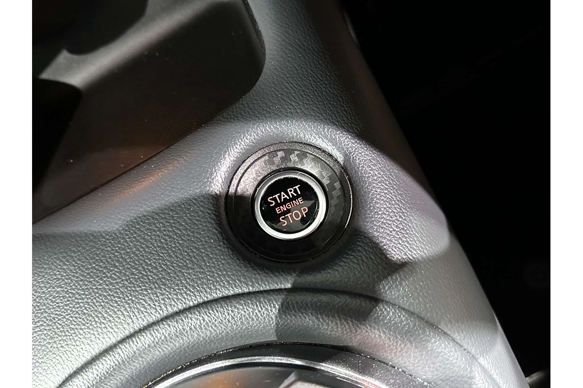 2020 Nissan JUKE ST-L F16