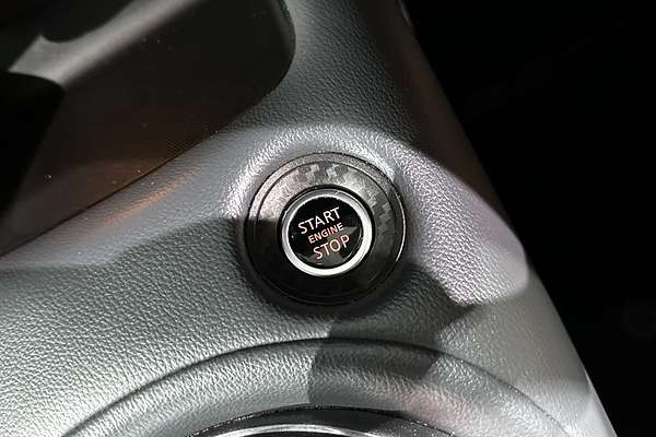 2020 Nissan JUKE ST-L F16