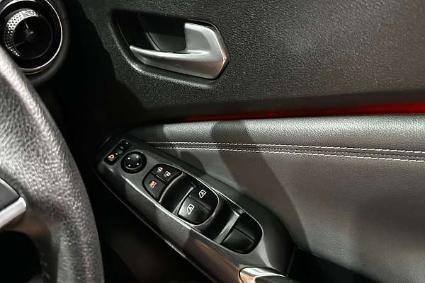 2020 Nissan JUKE ST-L F16