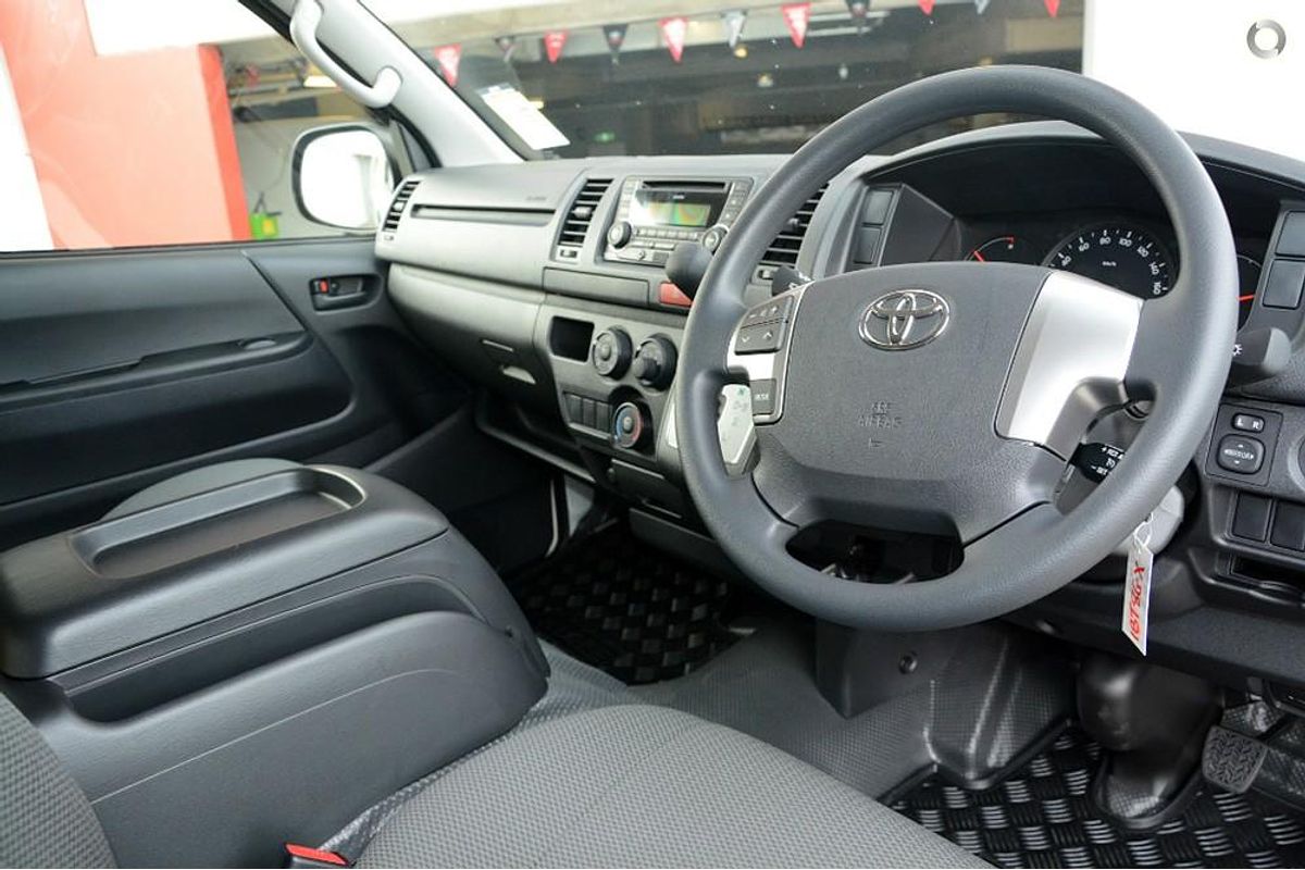 2013 Toyota Hiace TRH201R LWB