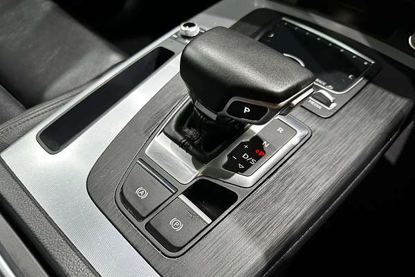 2020 Audi Q5 45 TFSI sport FY