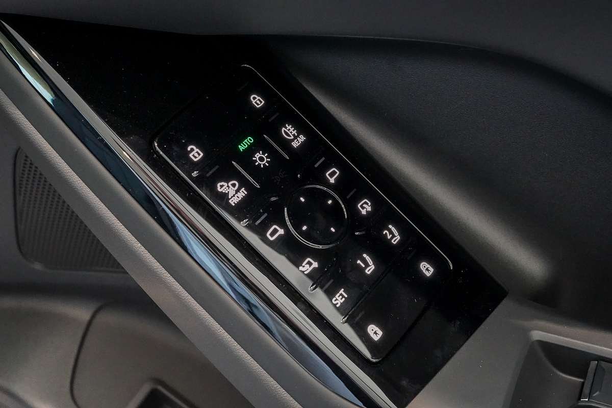 2025 Audi Q6 e-tron GF