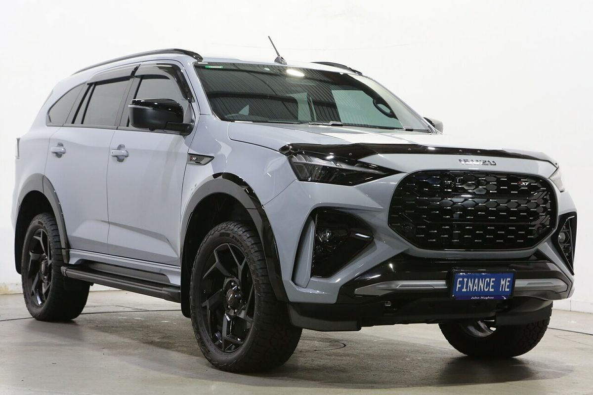 2025 Isuzu MU-X X-TERRAIN