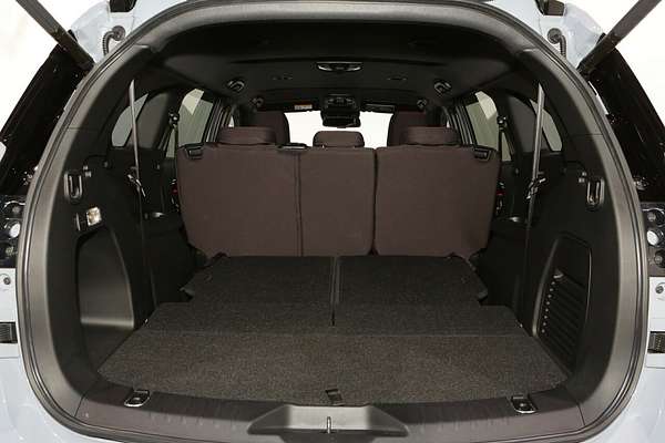 2025 Isuzu MU-X X-TERRAIN