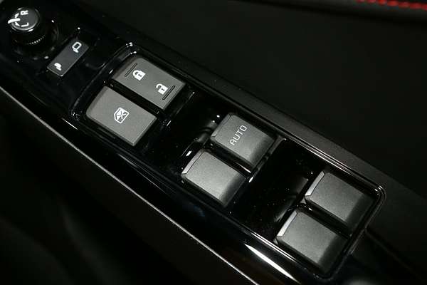 2025 Isuzu MU-X X-TERRAIN