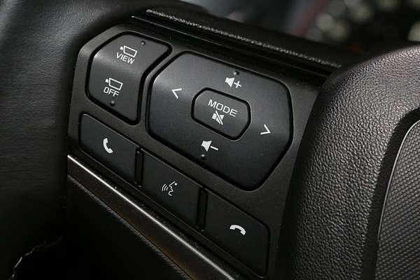 2025 Isuzu MU-X X-TERRAIN