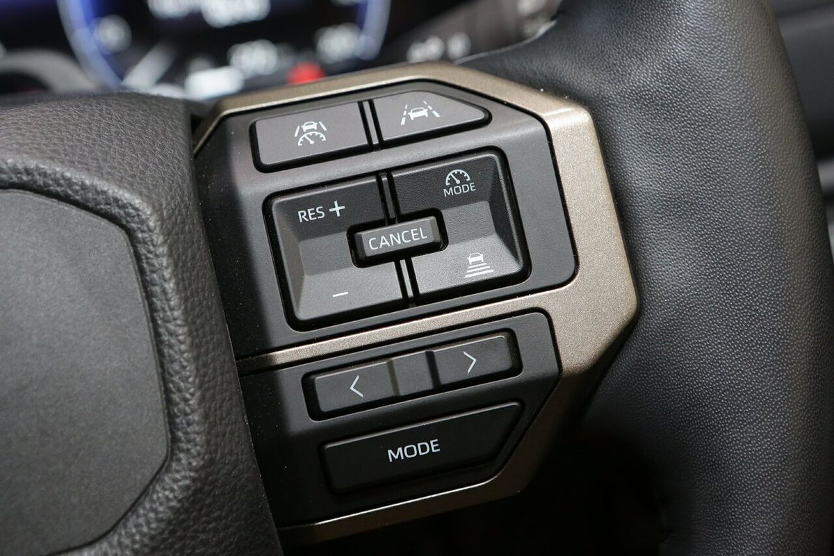 2024 Toyota Landcruiser Prado Altitude GDJ251R