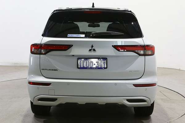 2023 Mitsubishi Outlander Exceed ZM