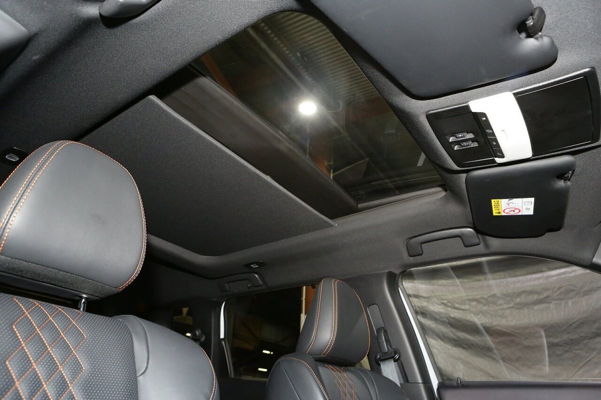 2023 Mitsubishi Outlander Exceed ZM