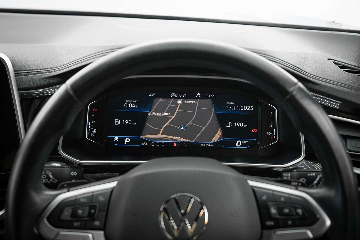 2023 Volkswagen T-Roc 140TSI R-Line D11