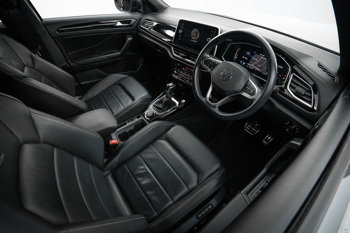 2023 Volkswagen T-Roc 140TSI R-Line D11